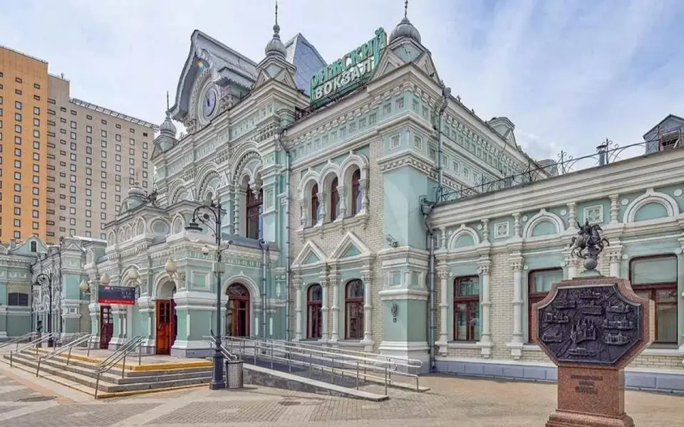 РЖД ищут покупателя на Рижский вокзал через «Авито»