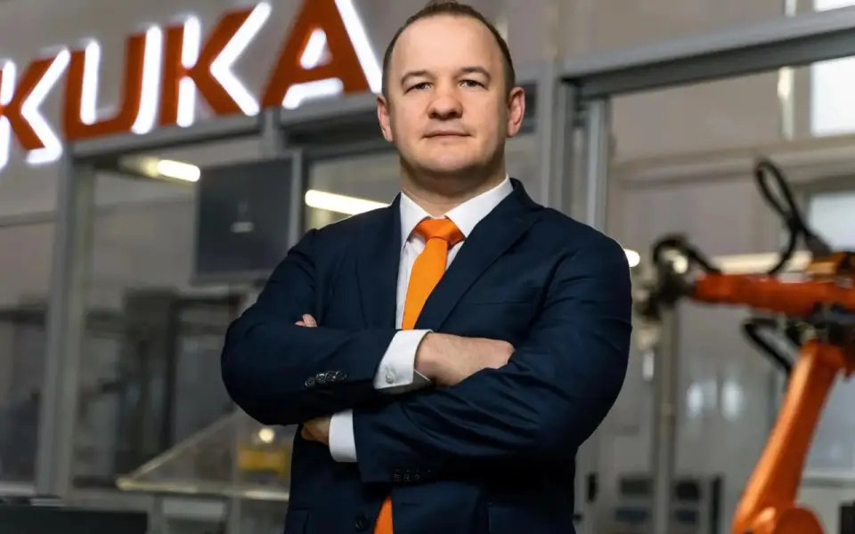 Гендиректор представительства KUKA в России Петр Смоленцев: «Жить только за счет дешевого ручного труда мы уже не можем»