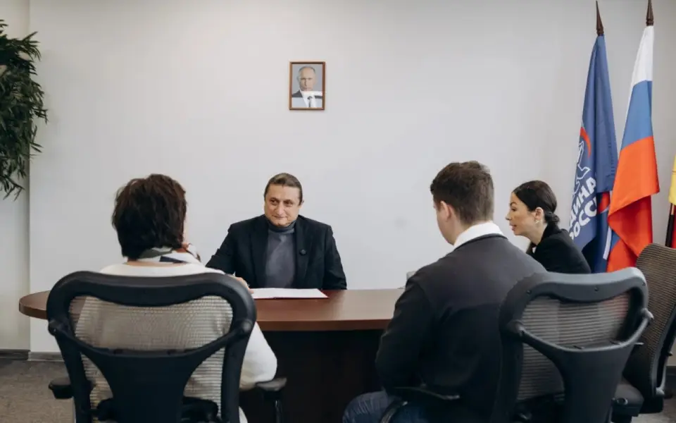 Депутат Сергей Чижов помог двум жителям Воронежской области отстоять права в судах