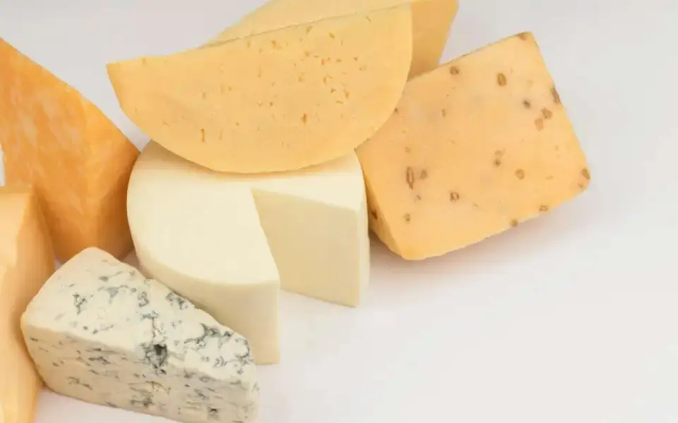 В Курской области завели дело о хищении 49% акций завода «Город сыра»