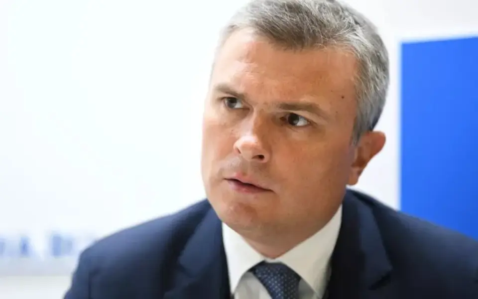Зампред ВЭБ.РФ Артем Довлатов отправлен под домашний арест по делу о злоупотреблении полномочиями