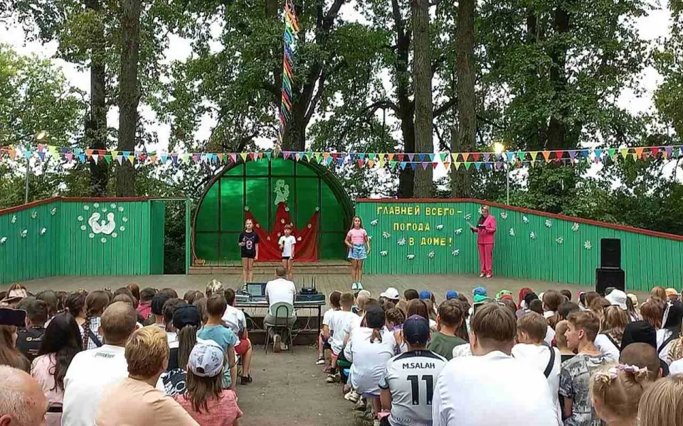 Дети сотрудников семилукского подразделения «НИКА ПЕТРОТЭК» проведут каникулы в оздоровительном лагере «Ландыш»