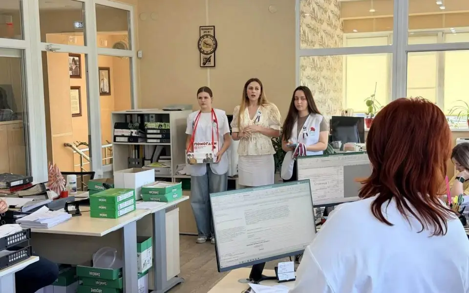 Коллектив «Россошанского ДРСУ № 1» поддержал всероссийские патриотические акции  