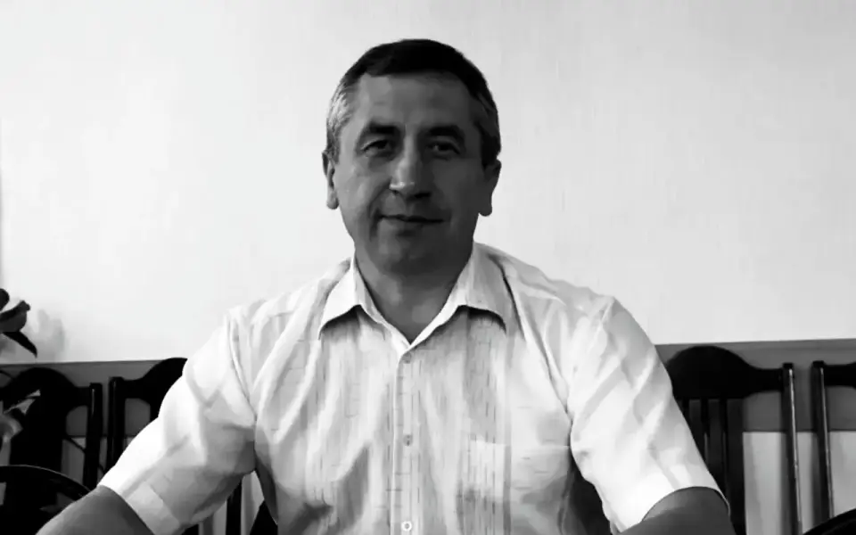 Бывший глава Обояни и экс-депутат облдумы Карелов погиб при ударе беспилотника по АЗС в Курской области