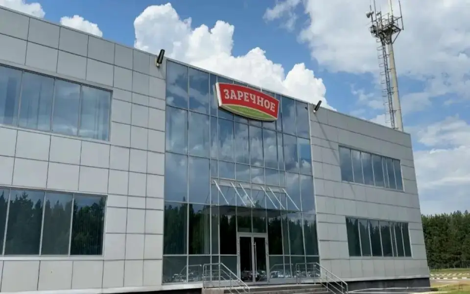 В «Заречном» объяснили «Абирегу», что делают с нашумевшими навозными гектарами под Нелжей В «Заречном» объяснили «Абирегу», что делают с нашумевшими навозными гектарами под Нелжей