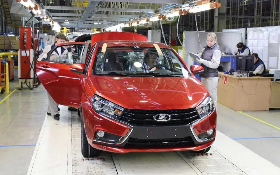 «Автоваз» не ждет роста авторынка в 2026 году