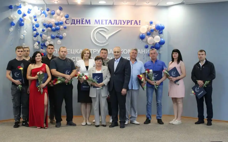 На липецком ЛТК «Свободный сокол» отметили День металлурга с участием властей и отраслевых партнеров На липецком ЛТК «Свободный сокол» отметили День металлурга с участием властей и отраслевых партнеров