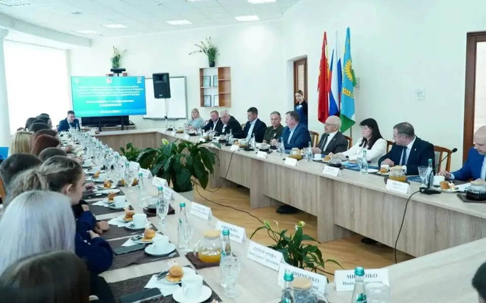 В Россоши молодежи предоставили площадку для диалога с федеральными и региональными руководителями
