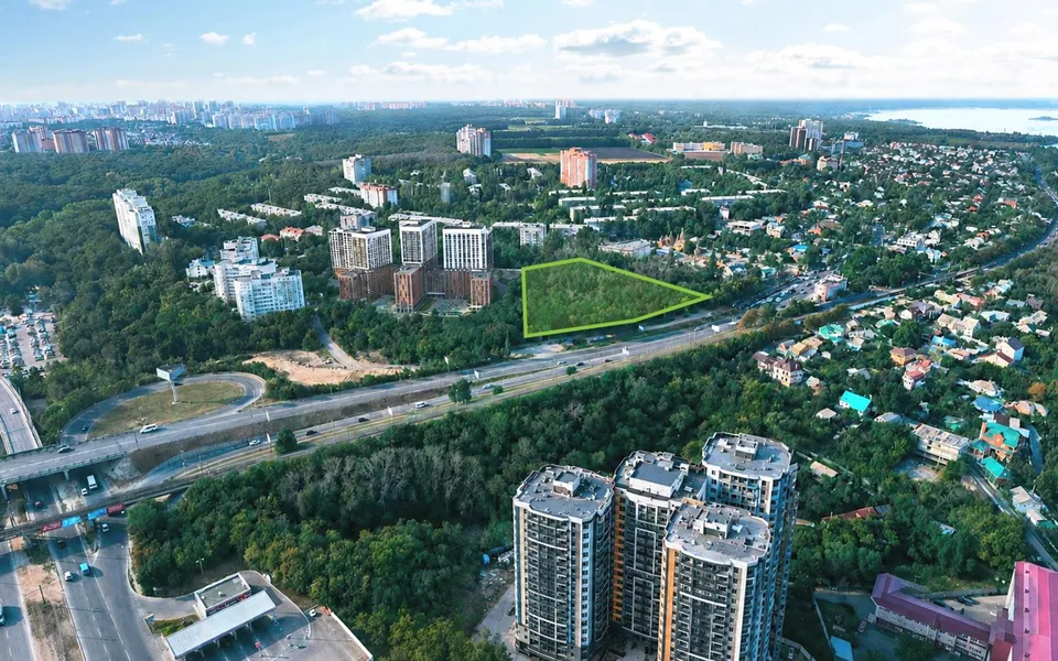 Землю около Центрального парка в Воронеже продали под жилищную застройку в пять раз дороже стартовой цены