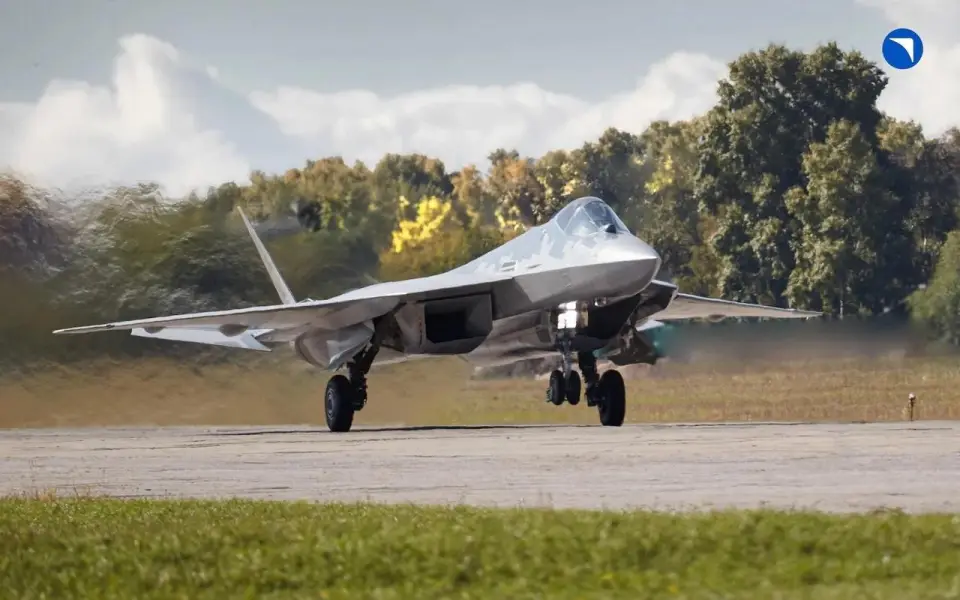 ОАК передала Минобороны истребители Су-57 новой конфигурации