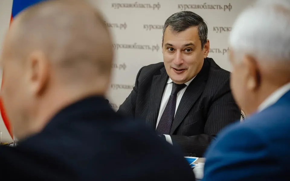 Хинштейн пригрозил бывшим подрядчикам Курска за срыв уборки города зимой Хинштейн пригрозил бывшим подрядчикам Курска за срыв уборки города зимой