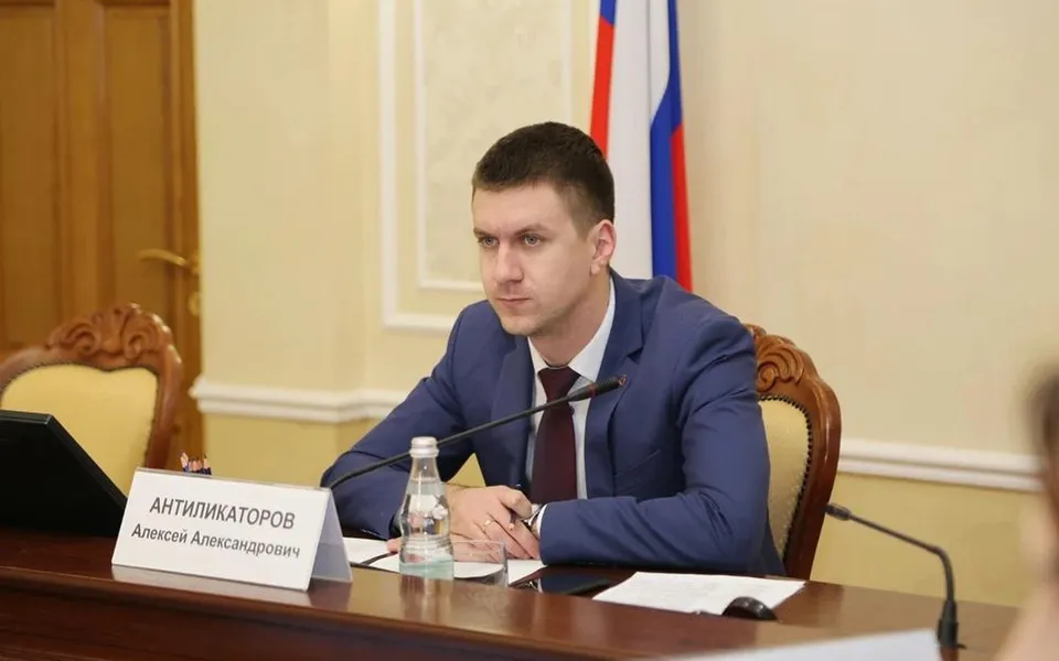 Осужденный за взятку экс-вице-мэр Воронежа Алексей Антиликаторов открыл строительную компанию