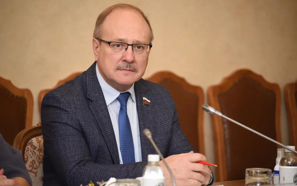 Василий Иконников в третий раз стал сенатором от Орловской области Василий Иконников в третий раз стал сенатором от Орловской области