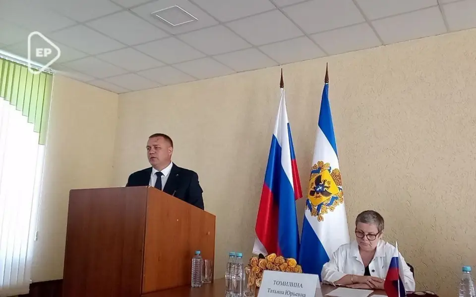 Херсонская облдума выдвинула бывшего депутата Госдумы от Воронежской области Игоря Кастюкевича на пост сенатора Херсонская облдума выдвинула бывшего депутата Госдумы от Воронежской области Игоря Кастюкевича на пост сенатора