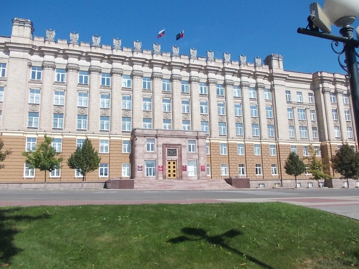 Разделить полномочия губернатора и председателя правительства могут в Белгородской области Разделить полномочия губернатора и председателя правительства могут в Белгородской области