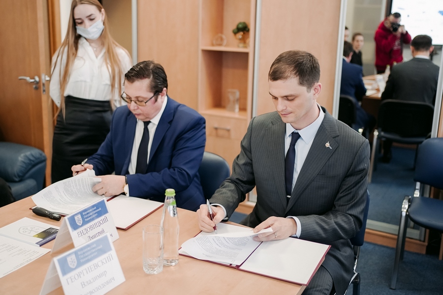 АТП-1 и ВГУ будут вместе работать над цифровизацией общественного транспорта Воронежа