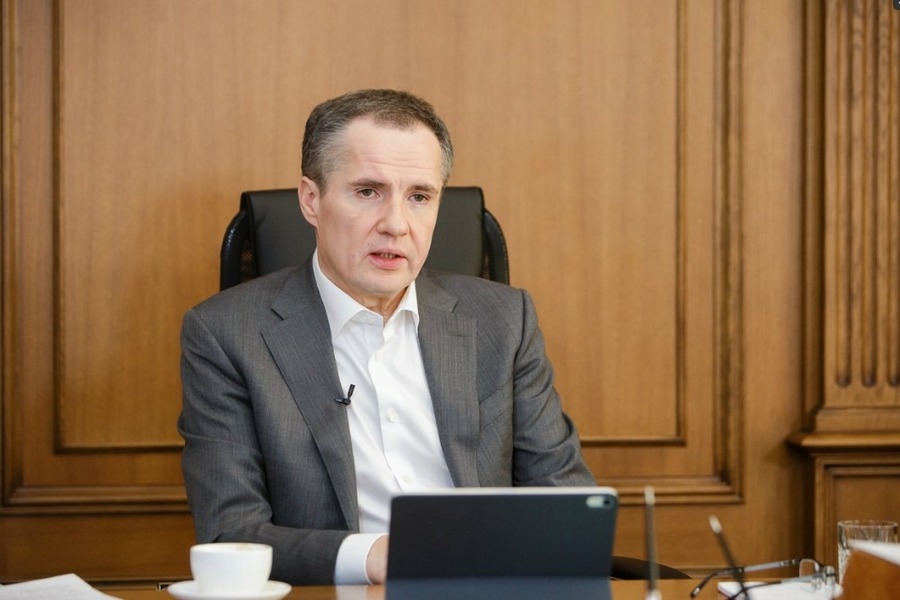 Вячеслав Гладков пытался увильнуть от вопроса об участии в выборах белгородского губернатора