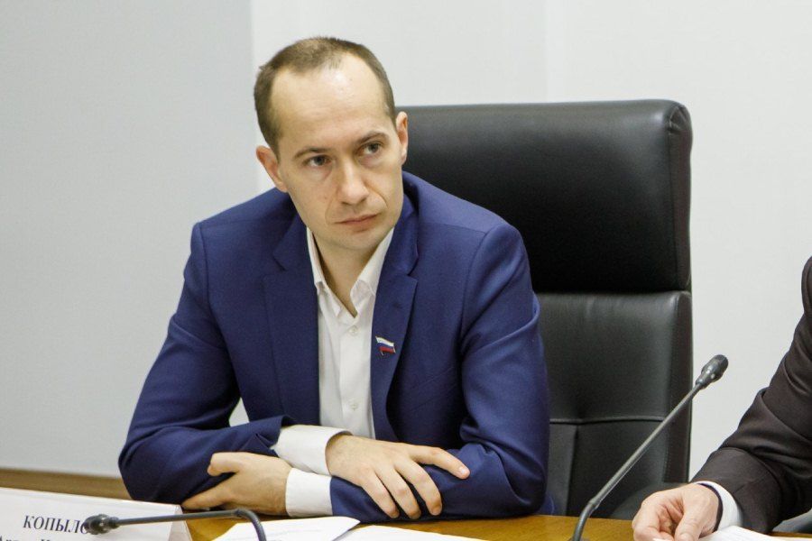 Молодой воронежский бизнесмен и «единоросс» Артем Копылов замахнулся на Госдуму