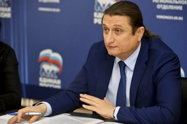 Воронежский депутат Сергей Чижов организовал поставку в Приднестровье вакцины Sputnik V