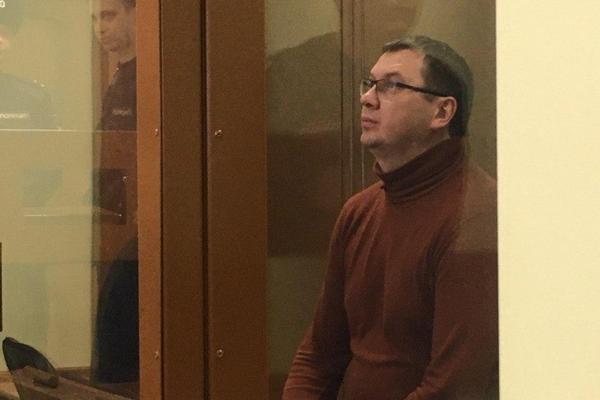 Бывший ректор воронежского опорного вуза пробудет под домашним арестом еще месяц