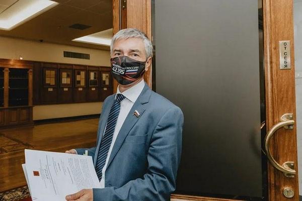 Воронежский депутат Госдумы обратился в Росавиацию и Ространснадзор из-за недопуска инвалидов на борт самолета