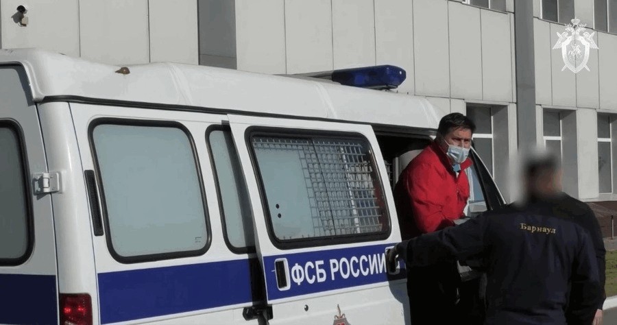 Бывший воронежский дорожник Александр Дементьев задержан по подозрению в получении крупной взятки 
