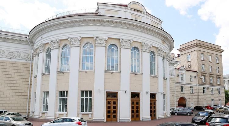 Белгородские депутаты повышают свой статус и будут отчитываться перед избирателями о прогулах
