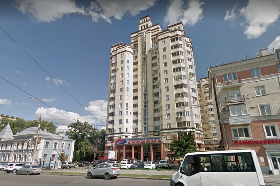 Гнилой кабель, нокдаун для бизнеса, подозрительная схема подключения к сетям и другие беды элитной высотки в центре Воронежа