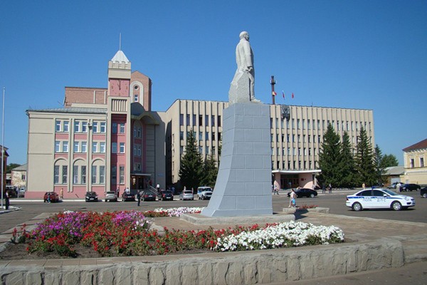 В Борисоглебске политические партии начинают дружить против власти, но не могут предложить ничего интересного кроме бесплатного мыла  
