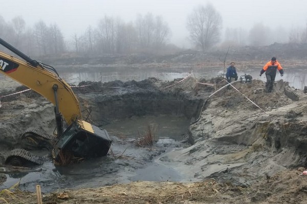 Воронежский облсуд сохранил наказание для допустившей затопление экскаватора в реке Усмань компании «ЮМакс»