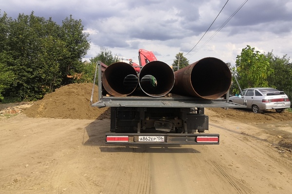 Глава воронежского района заявил о нехватке денег для реконструкции трубы, прорыв которой оставил половину Россоши без воды