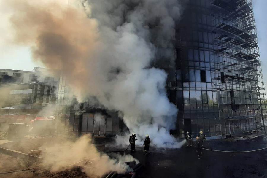 Застройщик прокомментировал пожар в строящемся ЖК «Атлантис» на левом берегу Воронежа