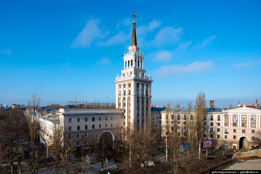 В Воронеже жилой дом с башней у Девицкого выезда был признан памятником культурного наследия