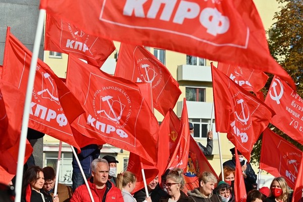 Коммунисты-одномандатники отобрали у «единороссов» 12 мест в Липецком облсовете