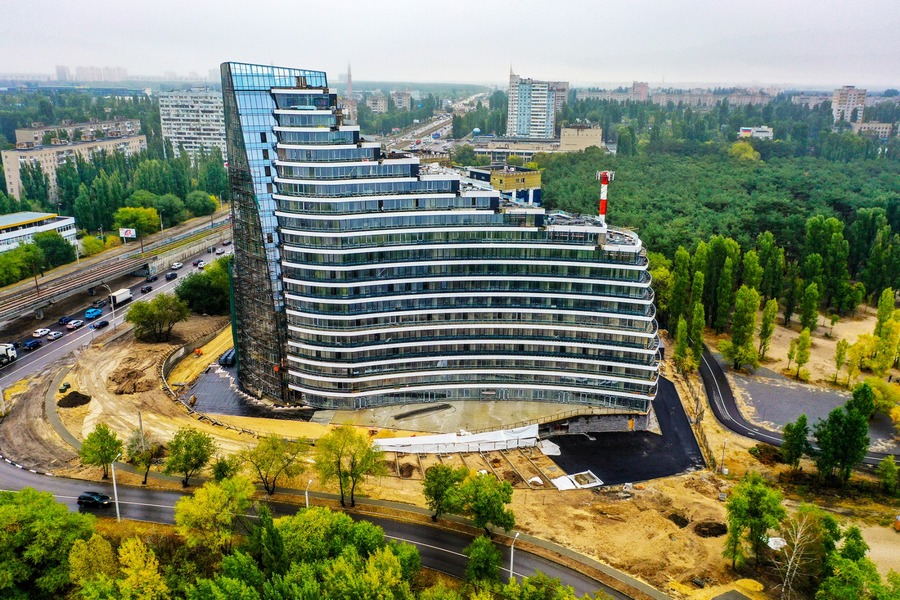 В Воронеже близится к завершению строительство ЖК Atlantis, в котором применены технологии небоскребов Москва-сити