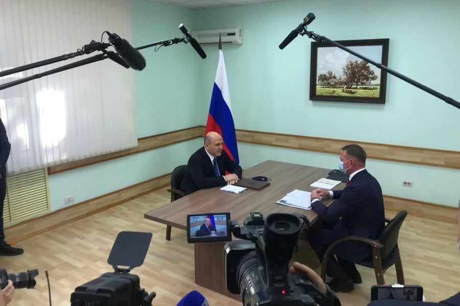 Михаил Мишустин посоветовал курскому губернатору ускорить темпы вакцинации 
