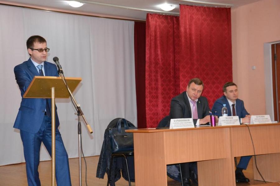 Замглавы воронежского Центра кадастровой оценки признал вину в мошенничестве и вышел под подписку