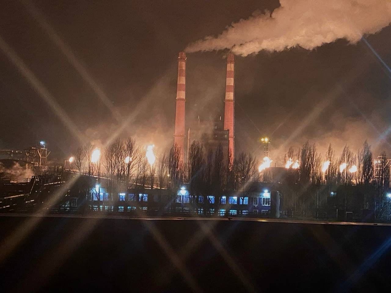 НЛМК и спасатели не увидели пожара на комбинате, напугавшего весь Липецк 

