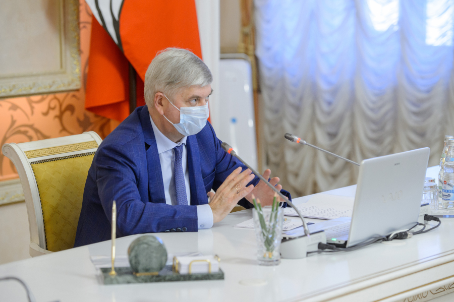 Воронежский губернатор предложил обеспечить жителям возможность сделать бесплатный тест на COVID-19