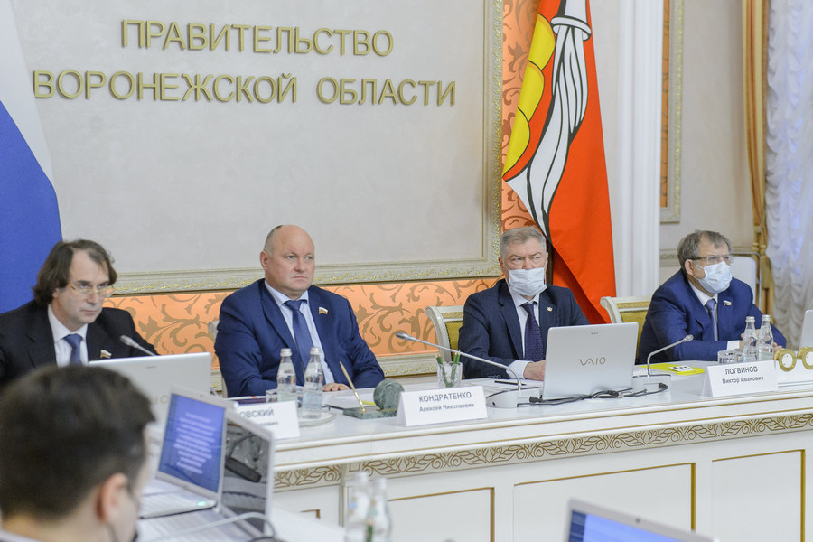 В правительстве Воронежской области обсудили внедрение цифровой маркировки молочной продукции и воды