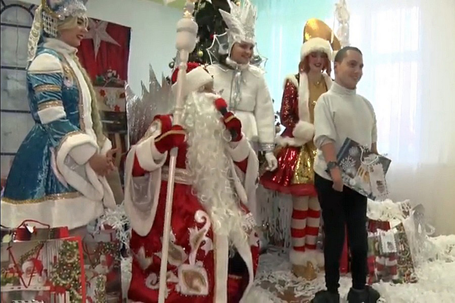 Белгородская корпорация ЖБК-1 поздравила воспитанников дома детства с Новым годом