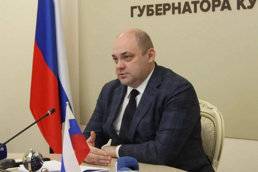 Курский губернатор переориентировал первого заместителя Алексея Смирнова на внутреннюю политику