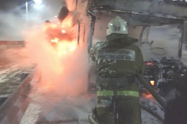 В Воронеже из-за короткого замыкания сгорел автобус «АвтоЛайна»