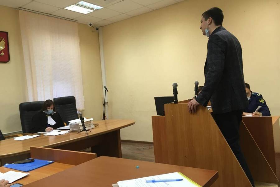 Бывший вице-мэр Воронежа Алексей Антиликаторов неожиданно признал вину в получении взятки