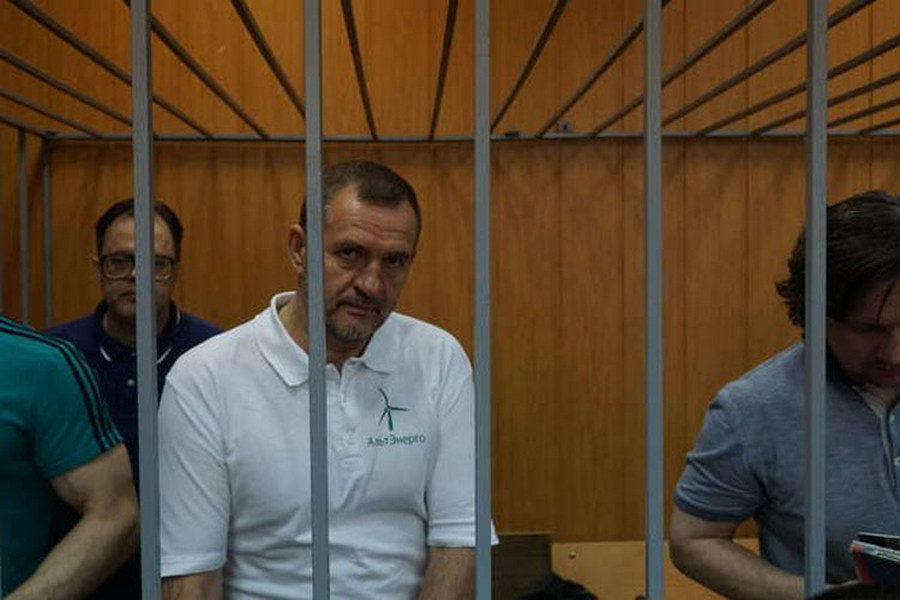Белгородских энергетиков освободили от наказания по делу о хищении у МРСК Центра