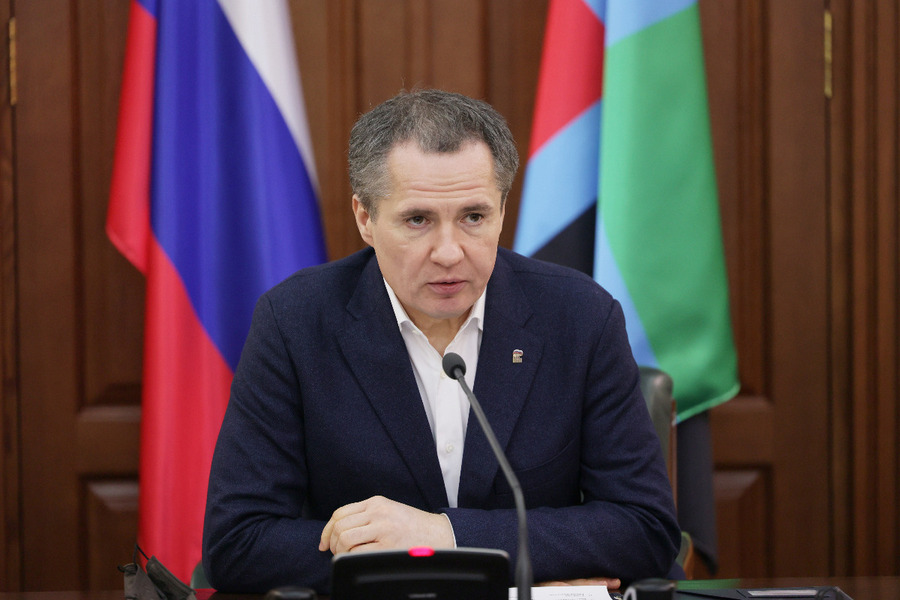 Белгородские власти считают ущерб дорогам и собираются запросить у федцентра средства на ремонт