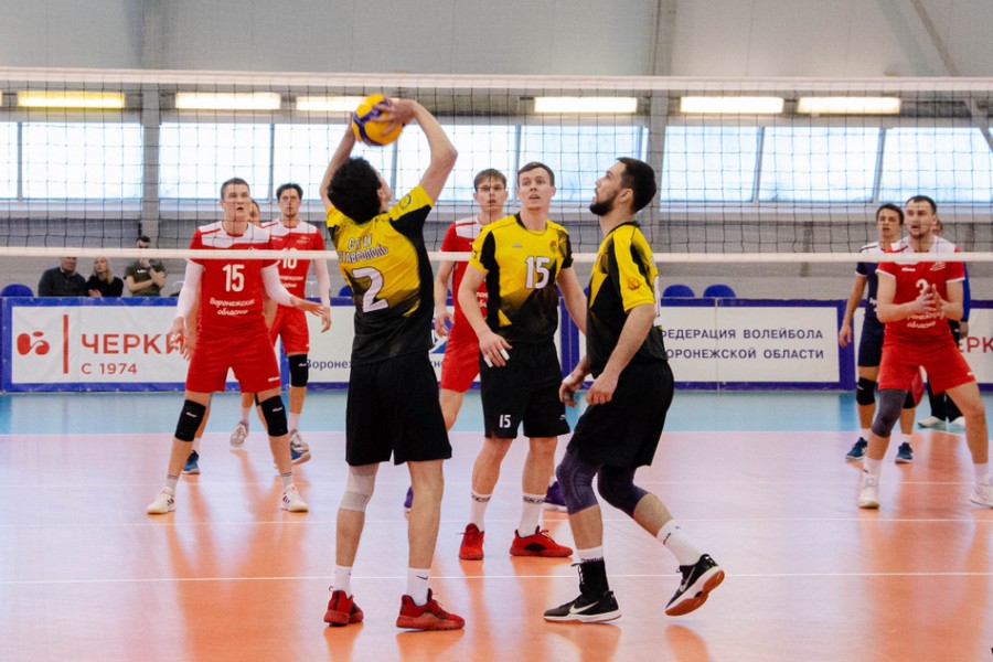 Воронежская волейбольная команда «Кристалл-Черкизово» идет второй на чемпионате России