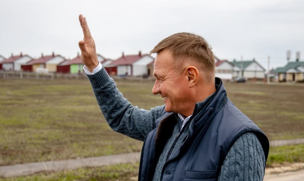 Губернатор Курской области Роман Старовойт заработал в прошлом году почти 7 млн рублей