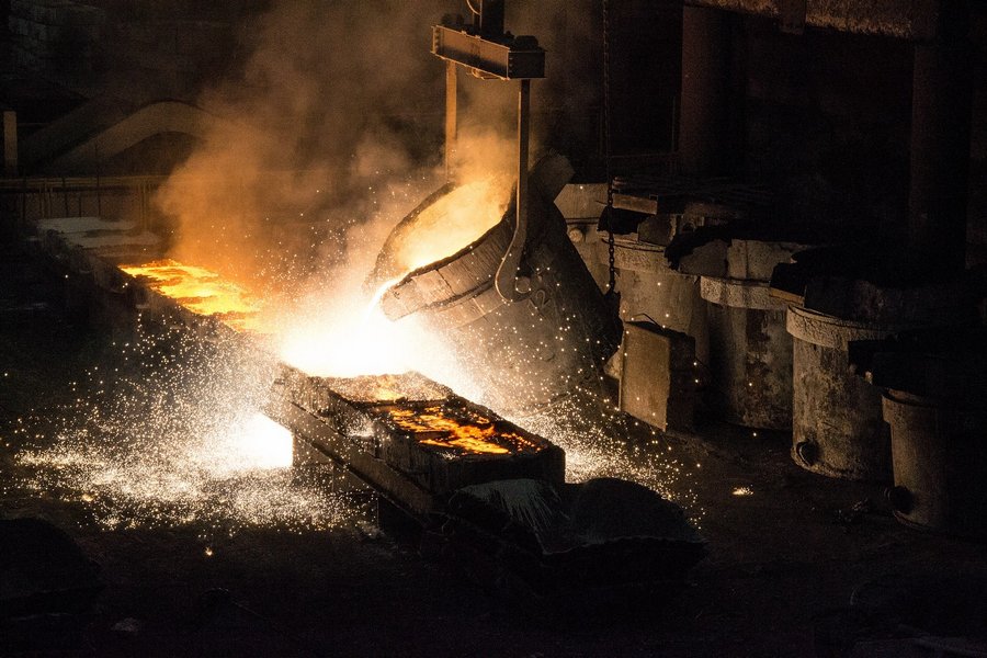 Высокие налоги и сильный рубль ведут к убыткам в металлургии – «Русская сталь»