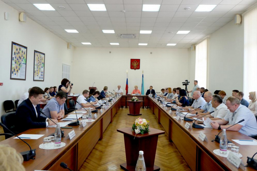 Депутаты дали добро на приватизацию скандальных Курских электросетей